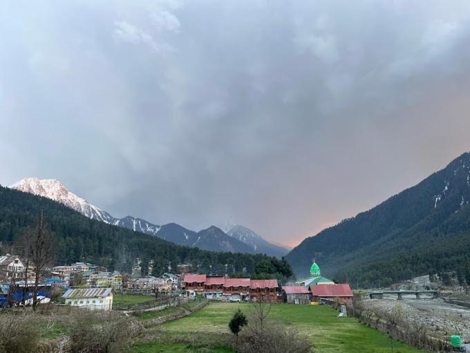 The Quiet Resort Pahalgām 外观 照片